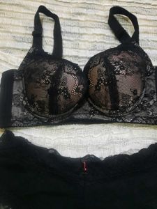 Lace Bra &amp; Panty Set