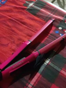 Nova Hair Straightener