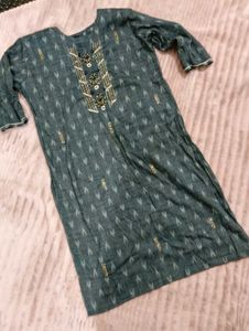 Elegant Grey Embroidered Kurta