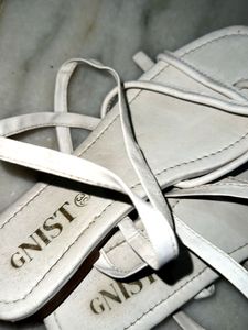 Gnist Tie Up Flats