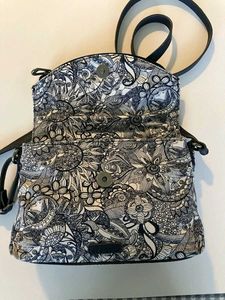 Sakroots Artist Circle Crossbody Bag