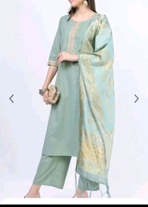 Kurta Set With Dupatta 💚