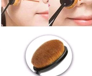 Beauty Blender Brush