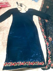 dresse good condition