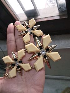 OFF WHITE AND GOLDEN NECKPIECE