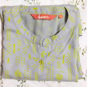 Sleevless  Grey Kurta /size Small /light Weight Co
