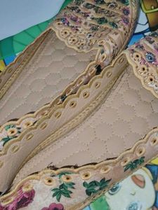 Floral Embroidered Slip-On Naagre Jutti