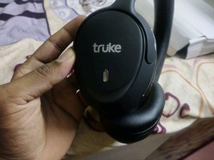 Truke Aura Bass Headphones
