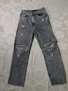 Ripped grey jeans