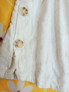 White Pretty Top For Women 🤍