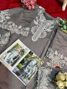 New Standard Beautiful Pakistani Dress Inpoted Dre