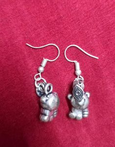 Cute Crafted Silver Earrings 💖