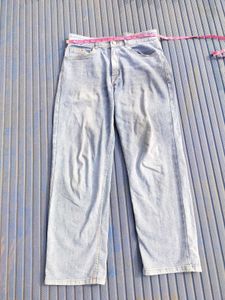 🧬 Light Wash Denim Jeans