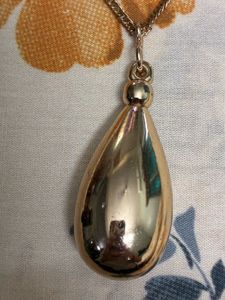Teardrop Pendant Necklace