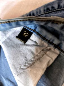 Frayed Hem Denim Shorts