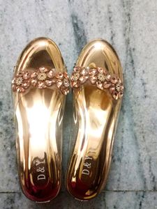 D &amp; Y Heel SANDALS FOR WOMEN AND GIRLS ♥️