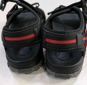 Mens Woodland Sandals Size 8🔥