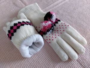 Pom-Pom Cute Winter Gloves