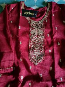 Elegant Maroon Embroidered Kurta