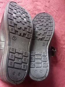 New School Shoe(size 7