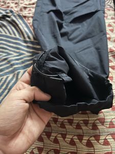 Brand New Black Topten Trackpants ( UNISEX )