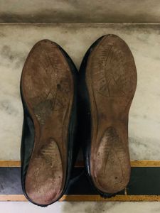 Black Bow Accent Ballet Flats