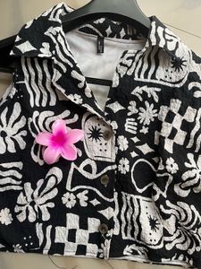 Zara Black & White Print Sleeveless Top