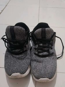 PUMA SIZE 42EU GREY SHOES FOR EVERYDAY