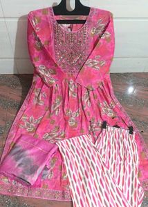 Floral Print Pink Naira Cut Suits