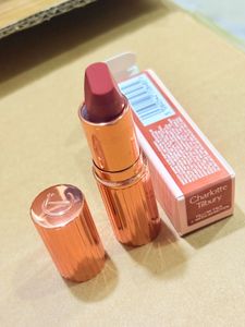 Charlotte Tilbury Pillow Talk Lipstick