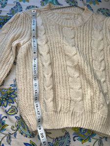 Cream Cable Knit Cropped Sweater (size S)