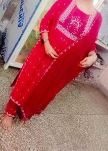 Nayra Cut Suit