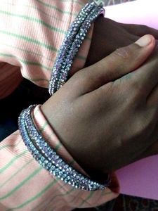 Sparkling Bangle Set