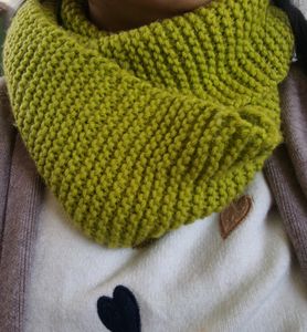 KNITTED MUFFLER