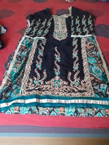 Elegant Embroidered Kurta