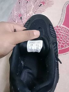 Black Shoes
