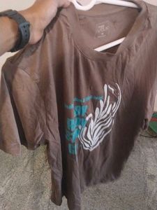 1 Brown T-shirt - M Size