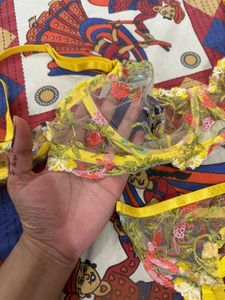Floral Embroidery Underwire Garter Lingerie Set 🔥