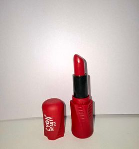 L&#39;YON BEAUTY USA LIPSTICK..