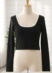 Chic Black Long Sleeve Crop Top