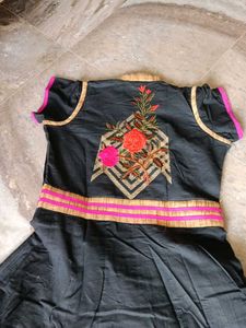 Elegant Embroidered Kurta