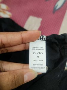 Zudio Black crop Top with belly ruffle