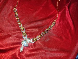 Elegant Gold-Tone Necklace