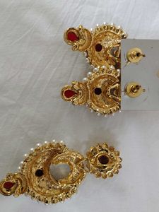 Earings And Locket(Pendant)