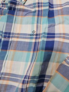 Gant Men’s Blue &amp; White Checked Shirt – Size M