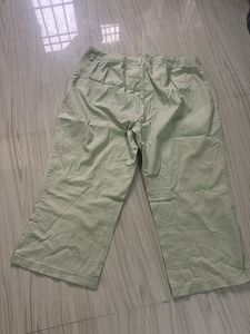Womens  Summer Light Green Cotton Capri