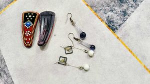 2 Year Rings And To Hair Pins