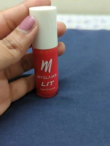 Myglamm LIT Nil Enamel