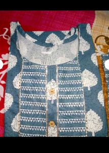 Blue &amp; White Printed Kurti Set