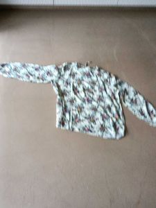Brand new Floral Print Top